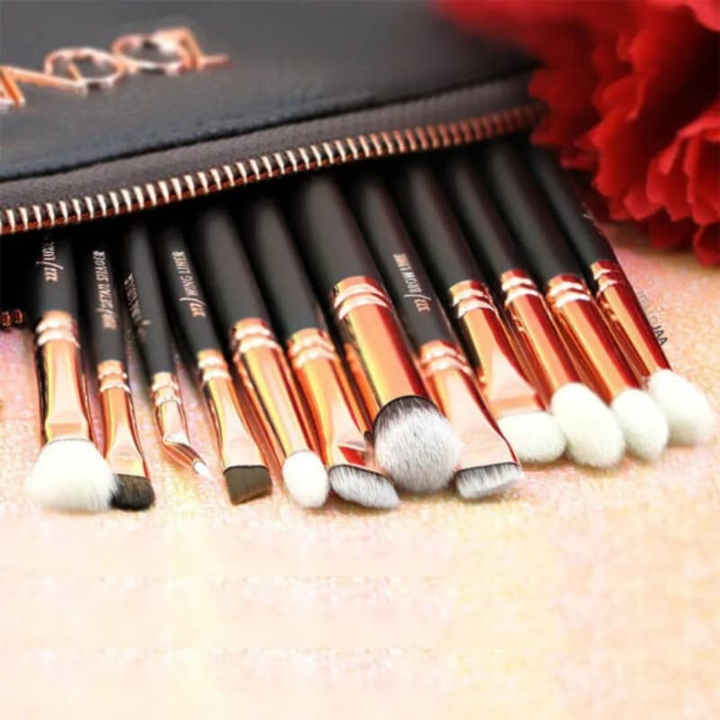 Makeup Brushes with pouch "zoeva 15 pices"